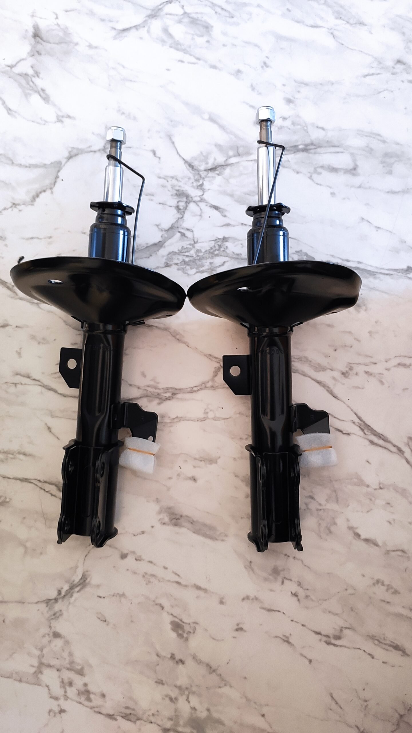 Toyota Alphard ANH10 Achter Schokdempers Set Linksachter Rechtsachter