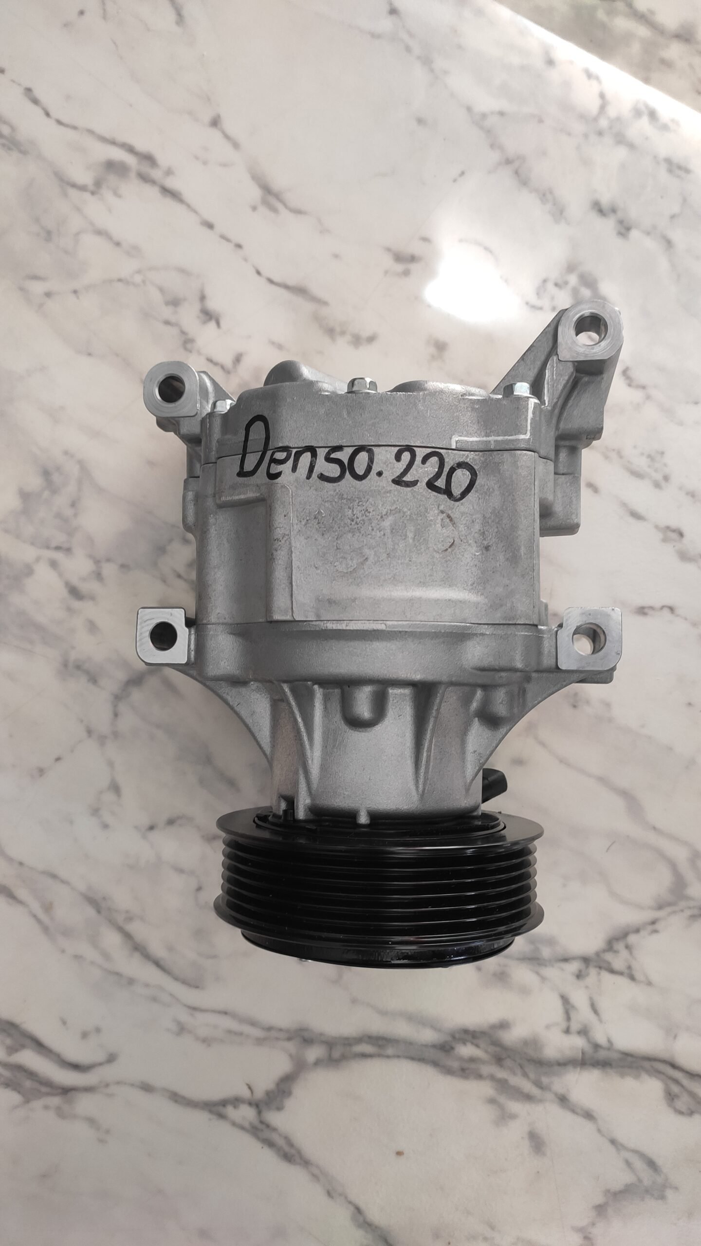 Toyota Denso AC Compressor